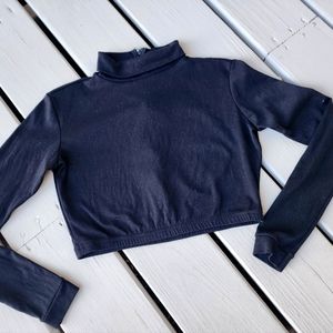 S cropped Turtleneck w back zipper